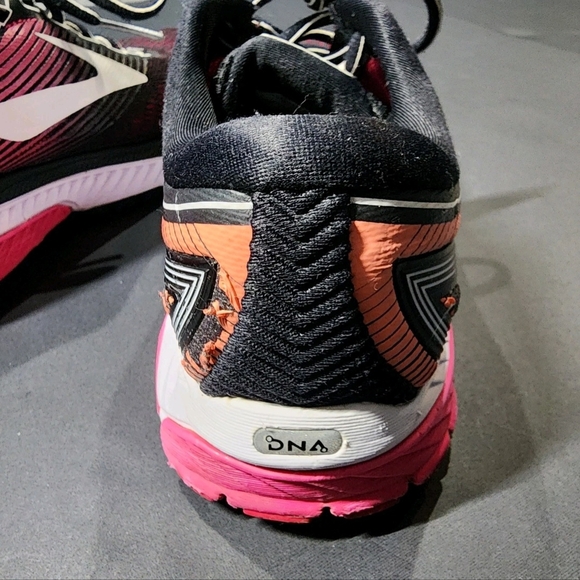 Brooks Ghost 10 Black‎ Pink Sneaker Running Walking Nursing - Women's Size 7 B - Picture 5 of 16